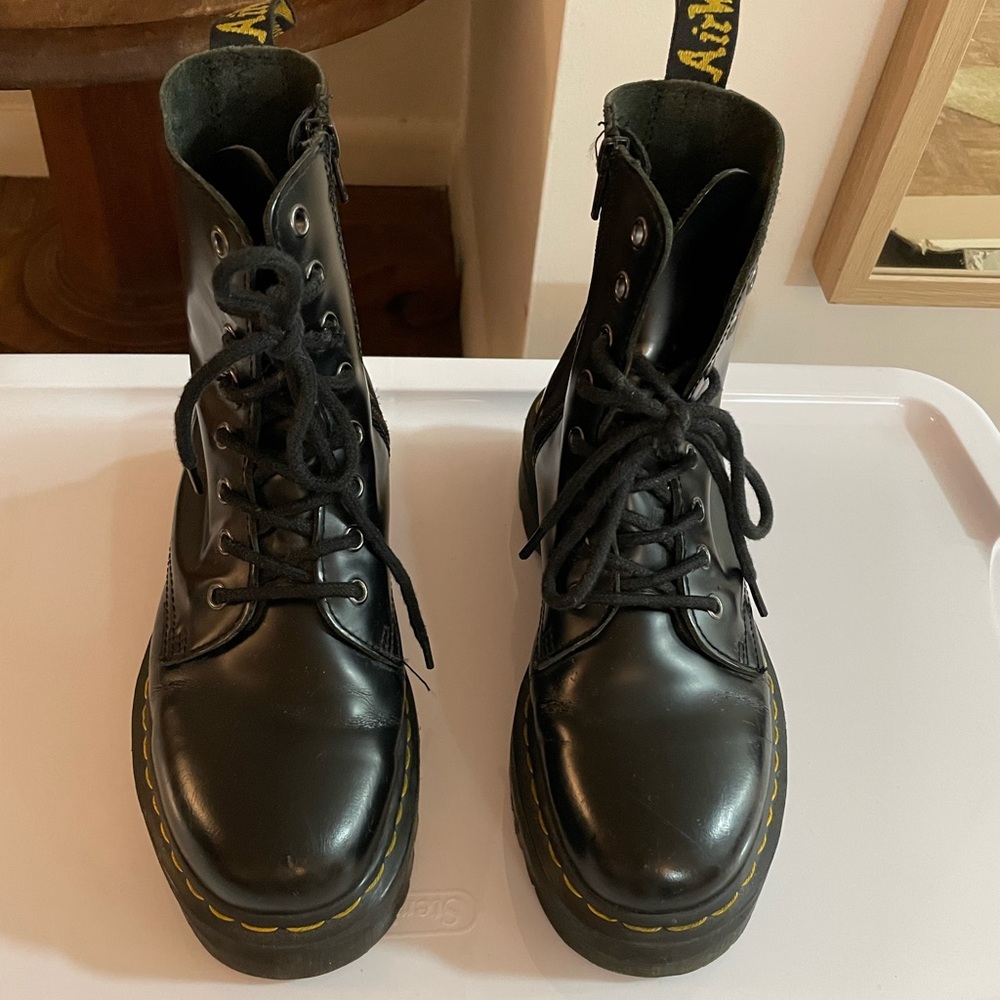 Dr. Martens Black platform